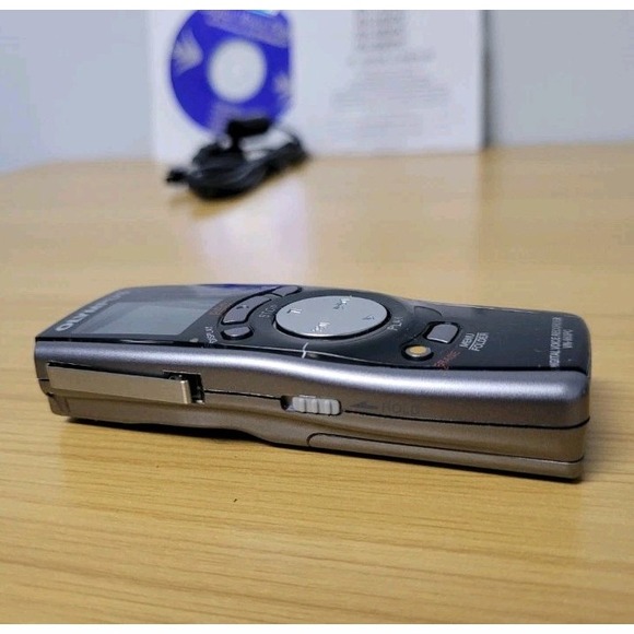 Olympus VN-960PC 128 MB, 16.5 Hours Handheld Digital Voice Recorder Preowned - Picture 4 of 8